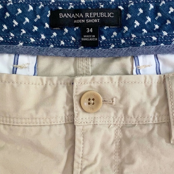 Banana Republic Aiden Slim Fit 9" Short - 34 - Picture 4 of 4